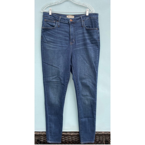 Madewell Denim - Madewell Curvy Roadtripper Skinny Jeans